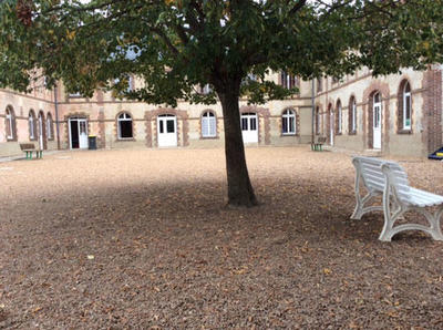 Ecole primaire privée Sainte Marie 28190 Courville-sur-Eure